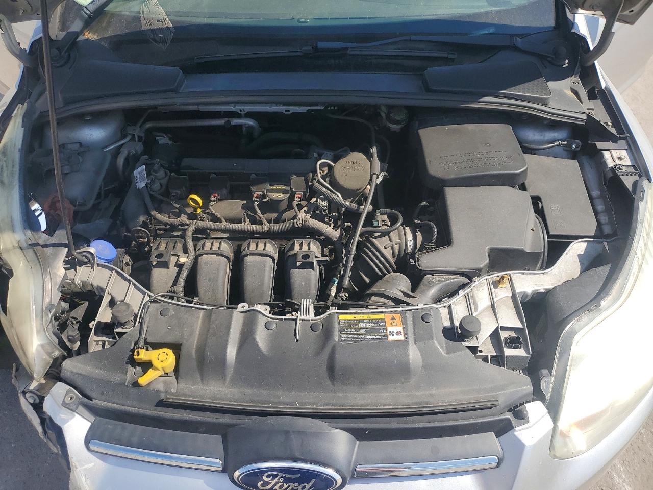 2014 FORD FOCUS SE photo 11