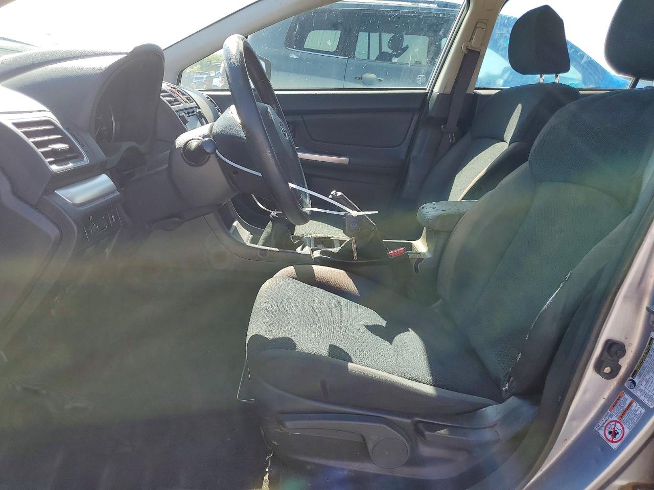 2015 SUBARU IMPREZA photo 19