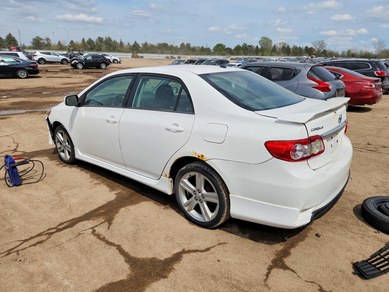 2013 TOYOTA COROLLA S photo 4