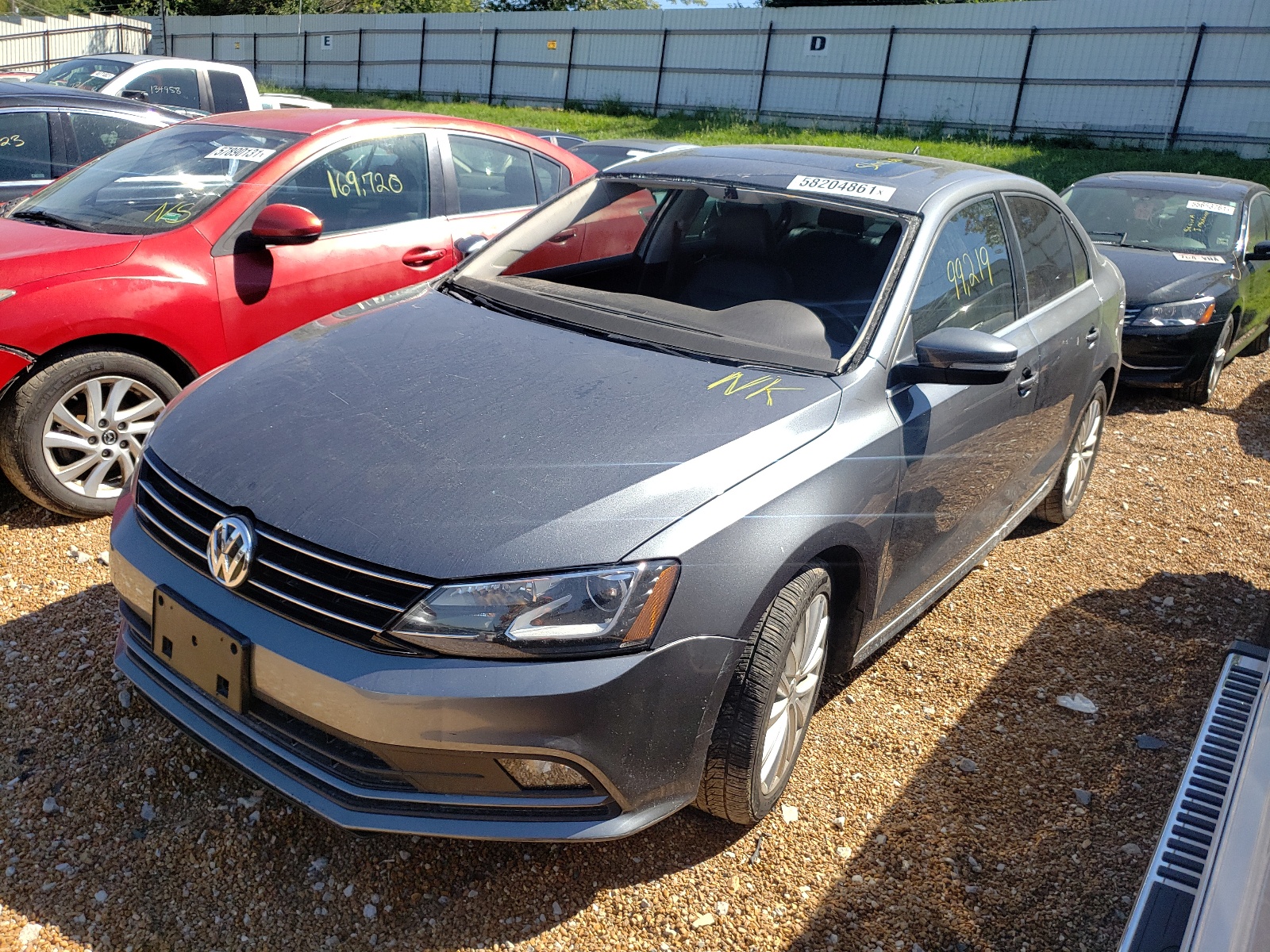2016 VOLKSWAGEN JETTA SEL photo 2