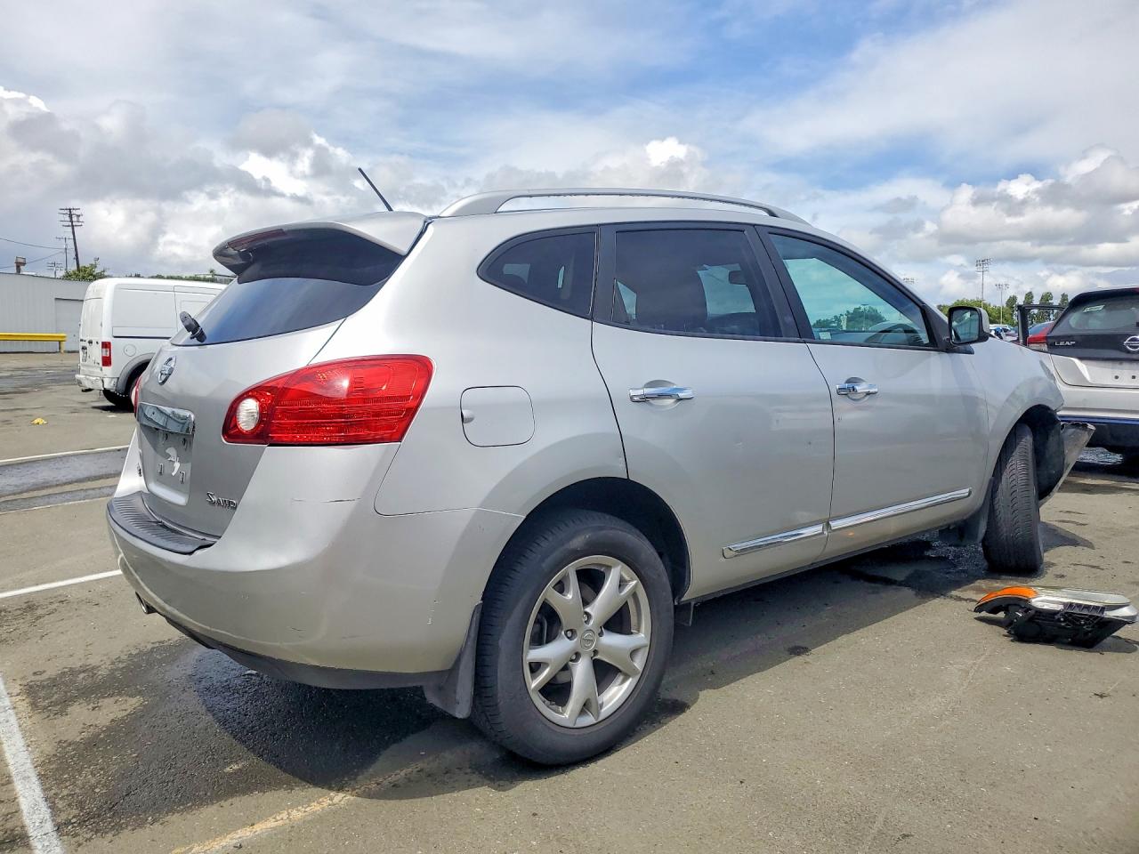 2011 NISSAN ROGUE S photo 7