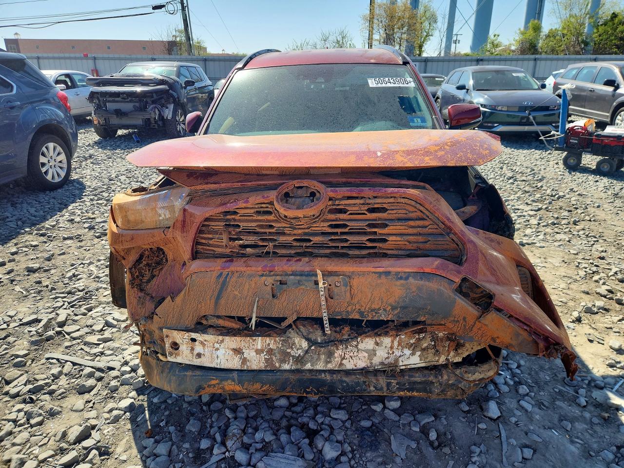 2019 TOYOTA RAV4 LE photo 9