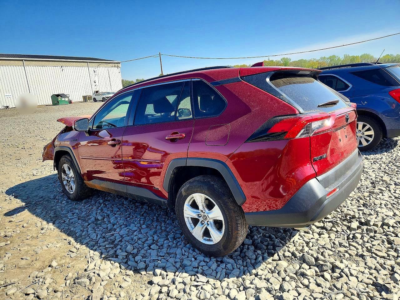 2019 TOYOTA RAV4 LE photo 3