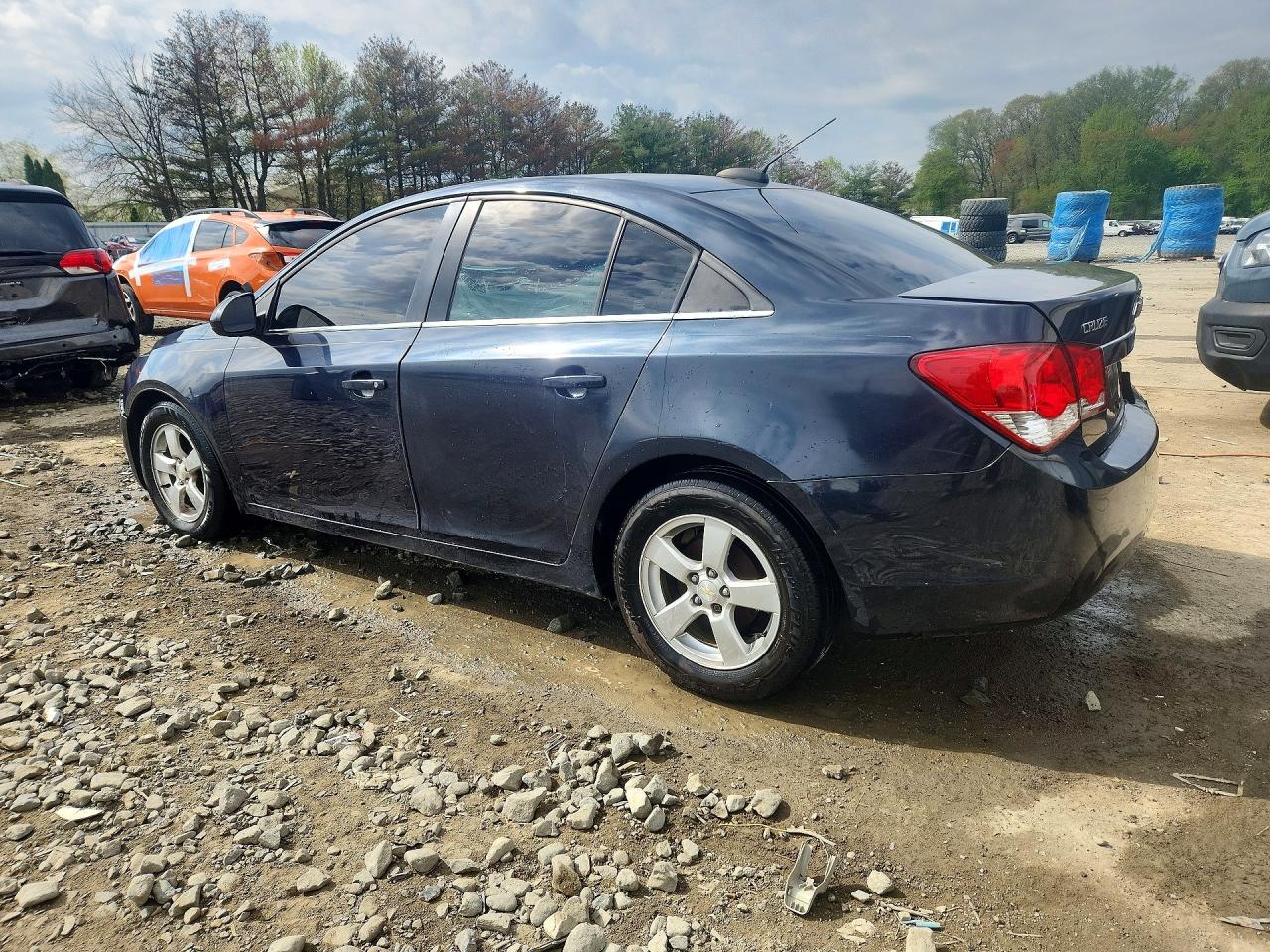 2016 CHEVROLET CRUZE LIMITED LT photo 2