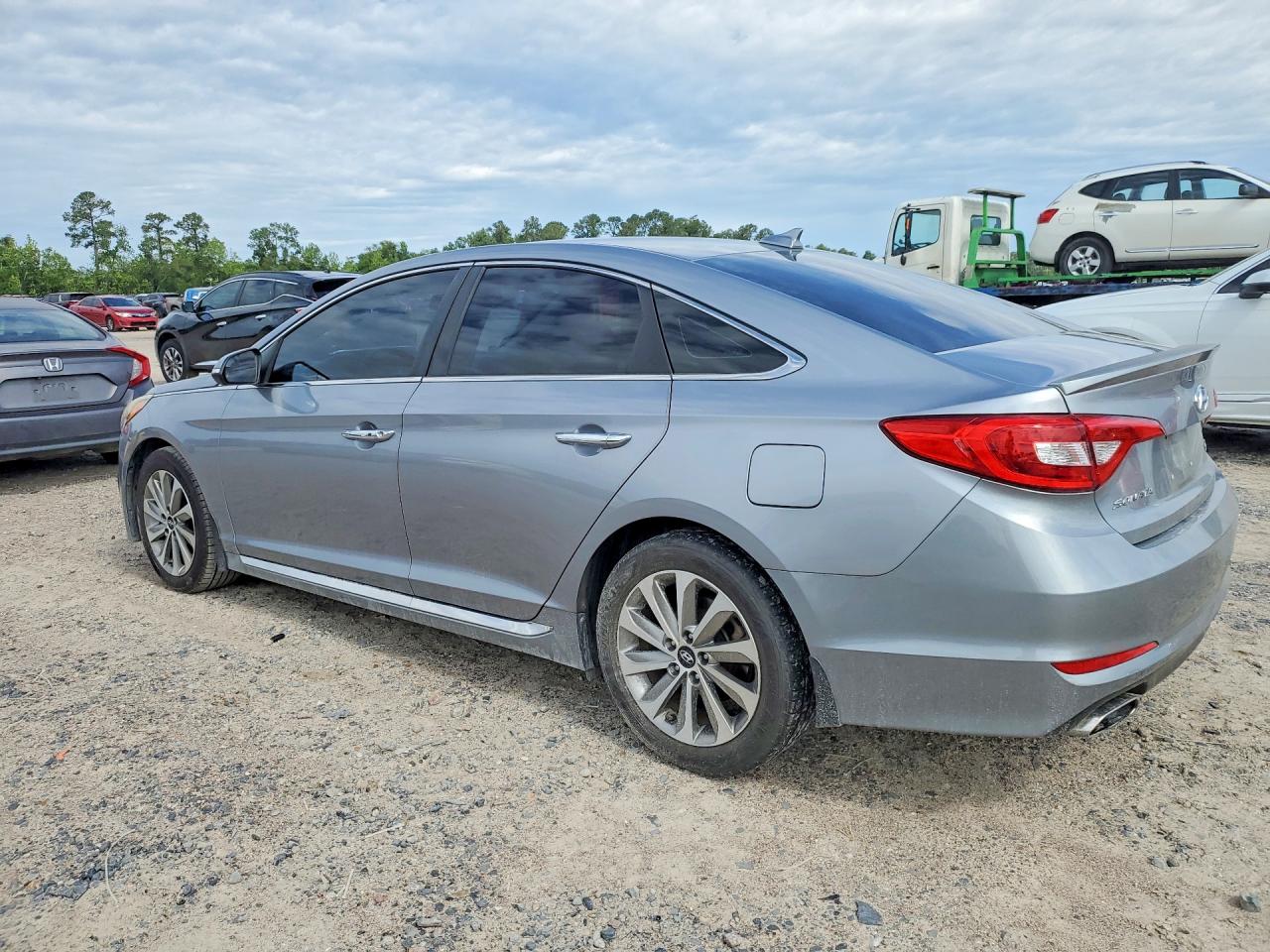 2017 HYUNDAI SONATA SPORT photo 4