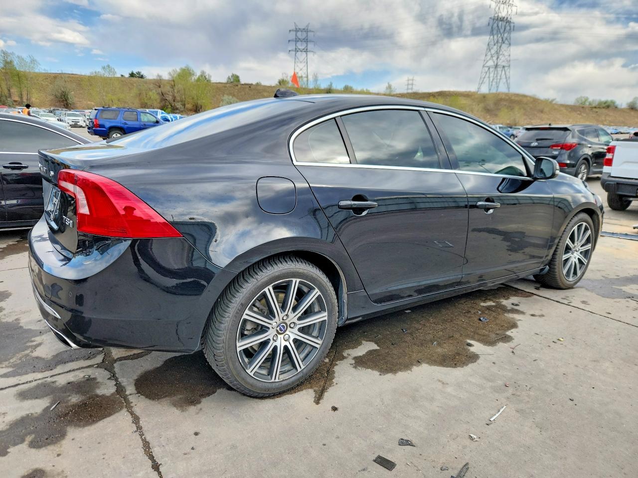 2017 VOLVO S60 PREMIER photo 3