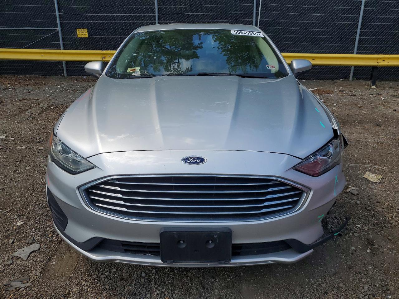 2019 FORD FUSION SE photo 9