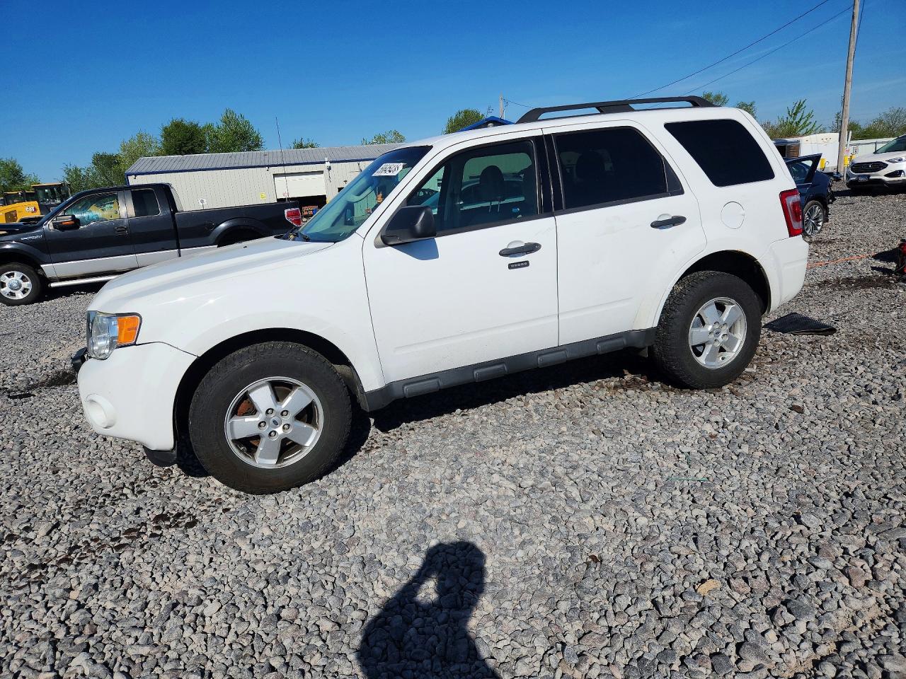 2011 FORD ESCAPE