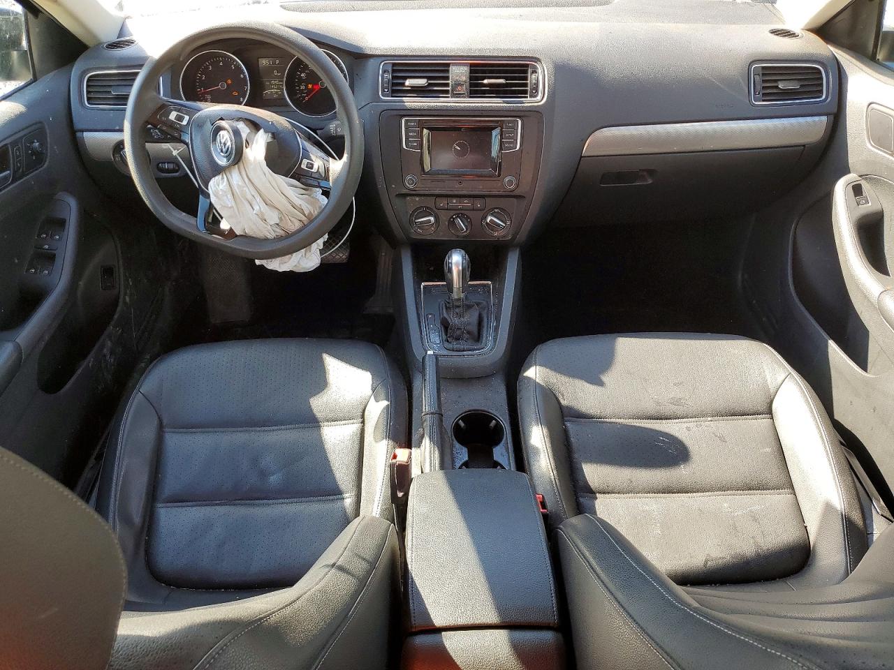 2018 VOLKSWAGEN JETTA SE photo 22