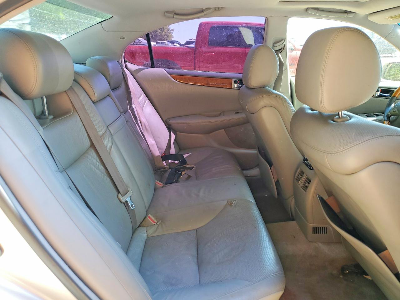 2005 LEXUS ES 330 photo 19