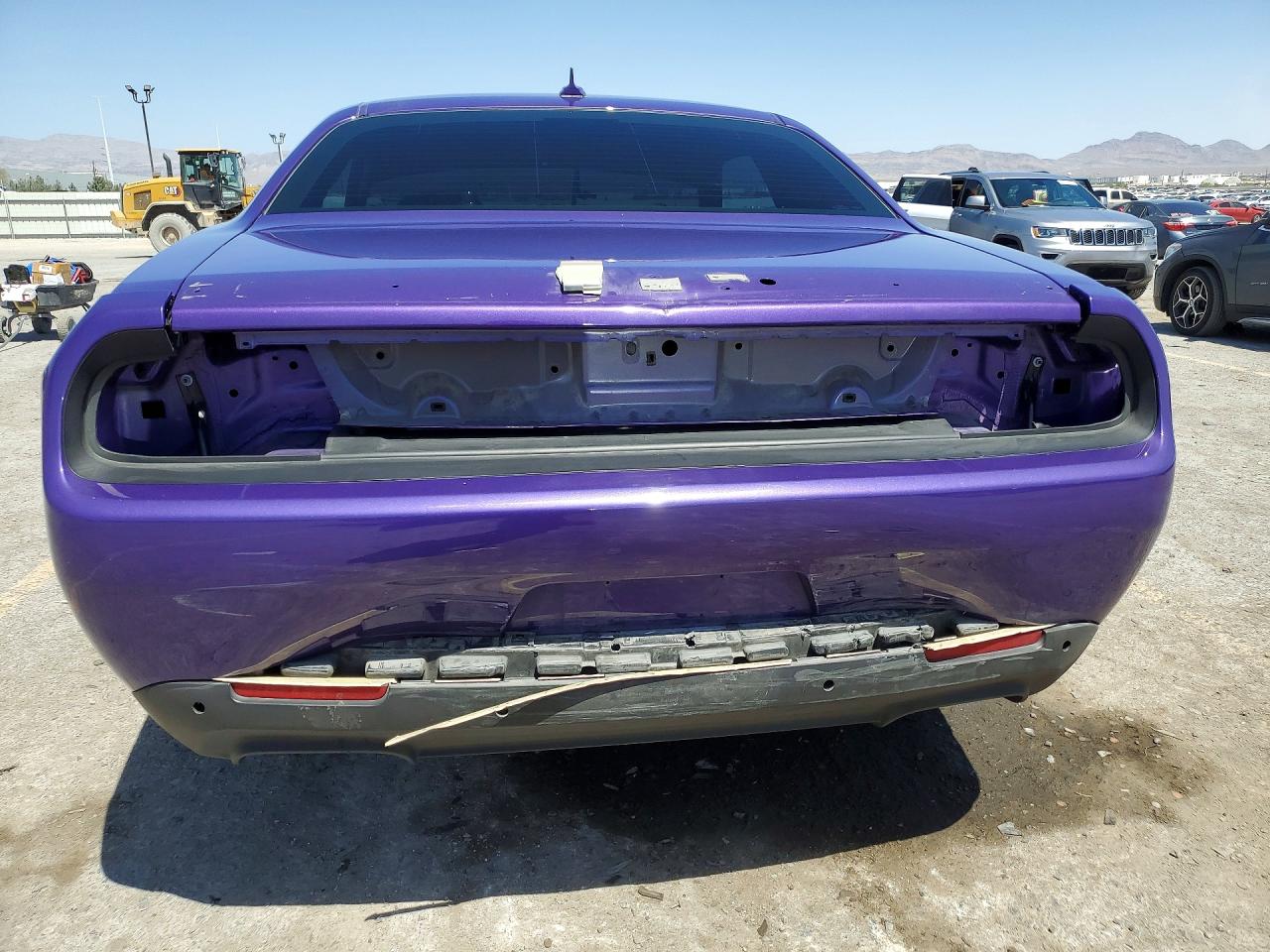 2016 DODGE CHALLENGER SRT 392 photo 11