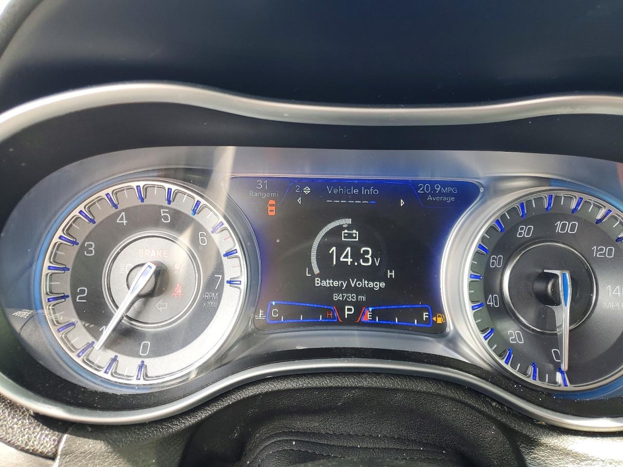 2022 CHRYSLER 300 TOURING photo 9