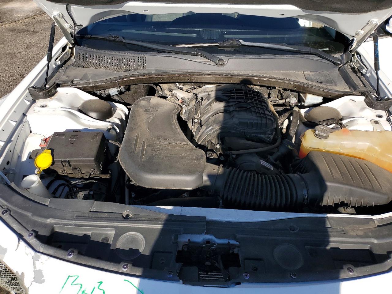 2022 CHRYSLER 300 TOURING photo 11