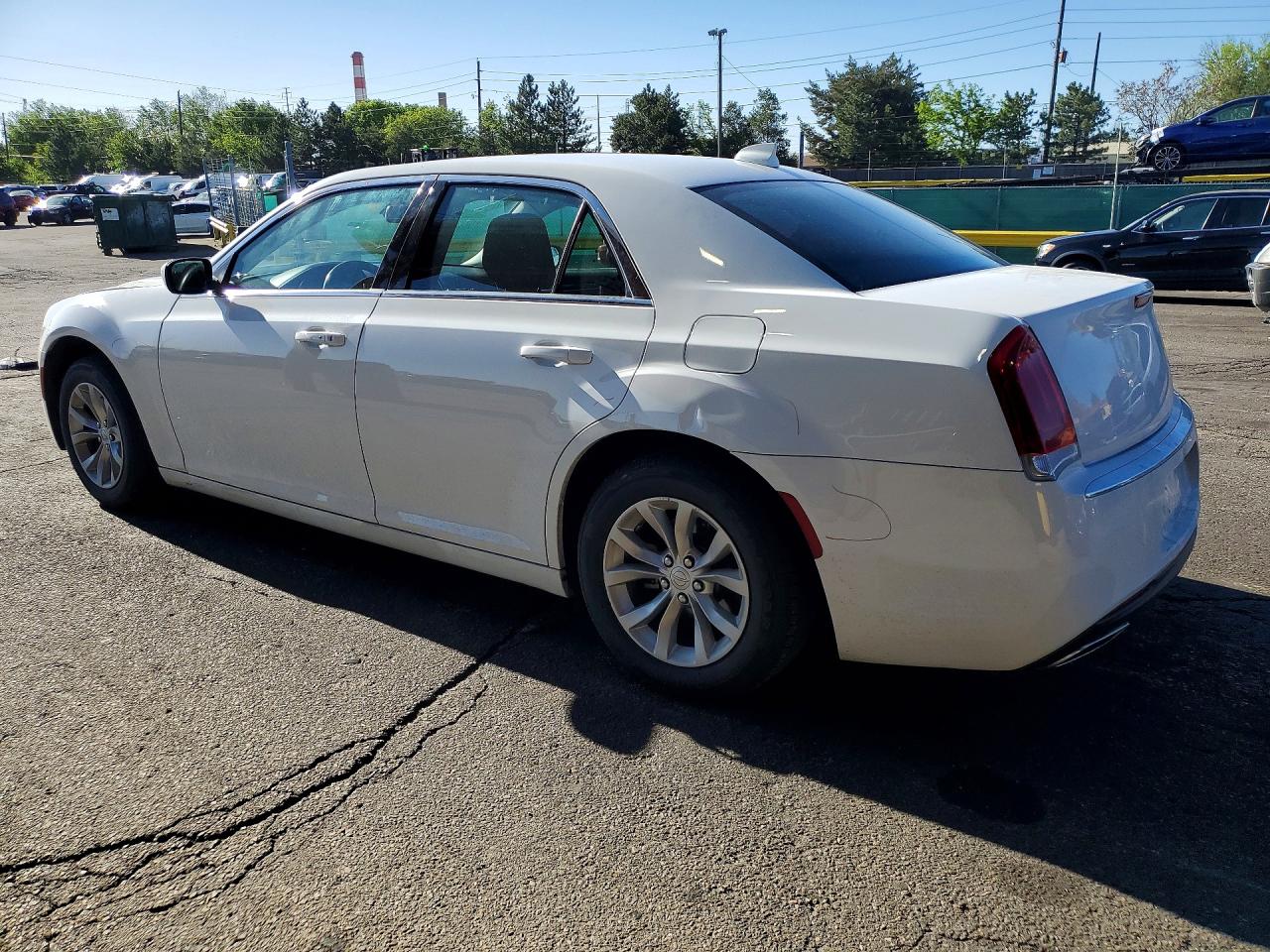 2022 CHRYSLER 300 TOURING photo 2