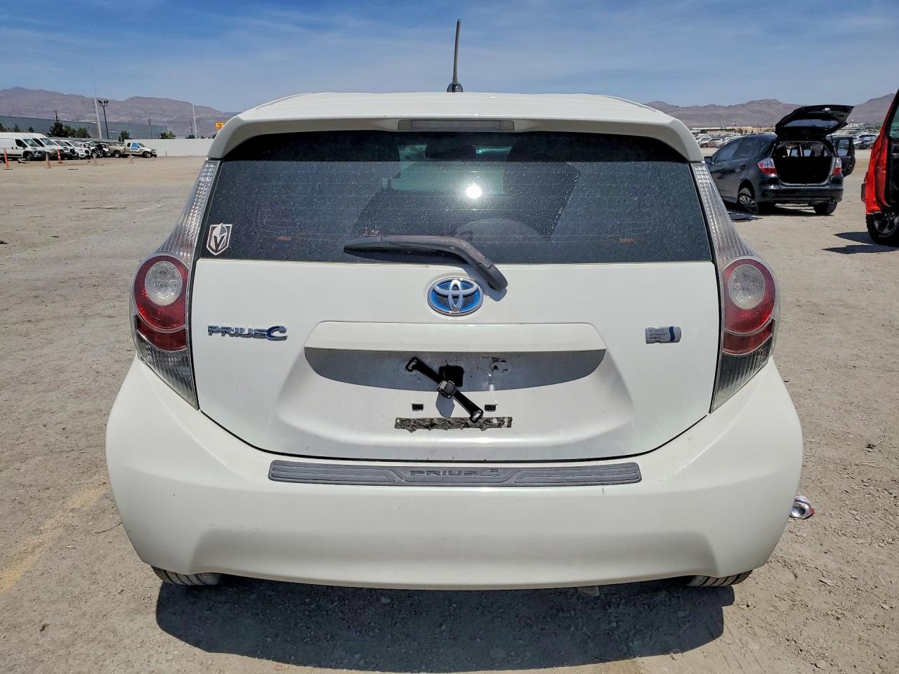 2013 TOYOTA PRIUS C photo 11