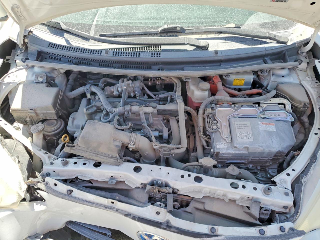 2013 TOYOTA PRIUS C photo 21