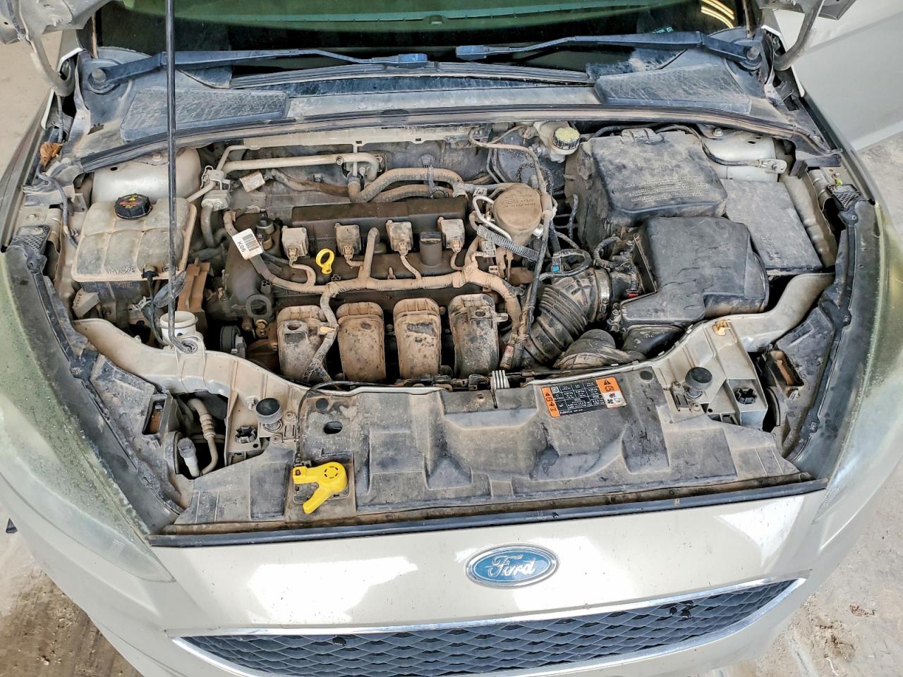 2015 FORD FOCUS SE photo 31