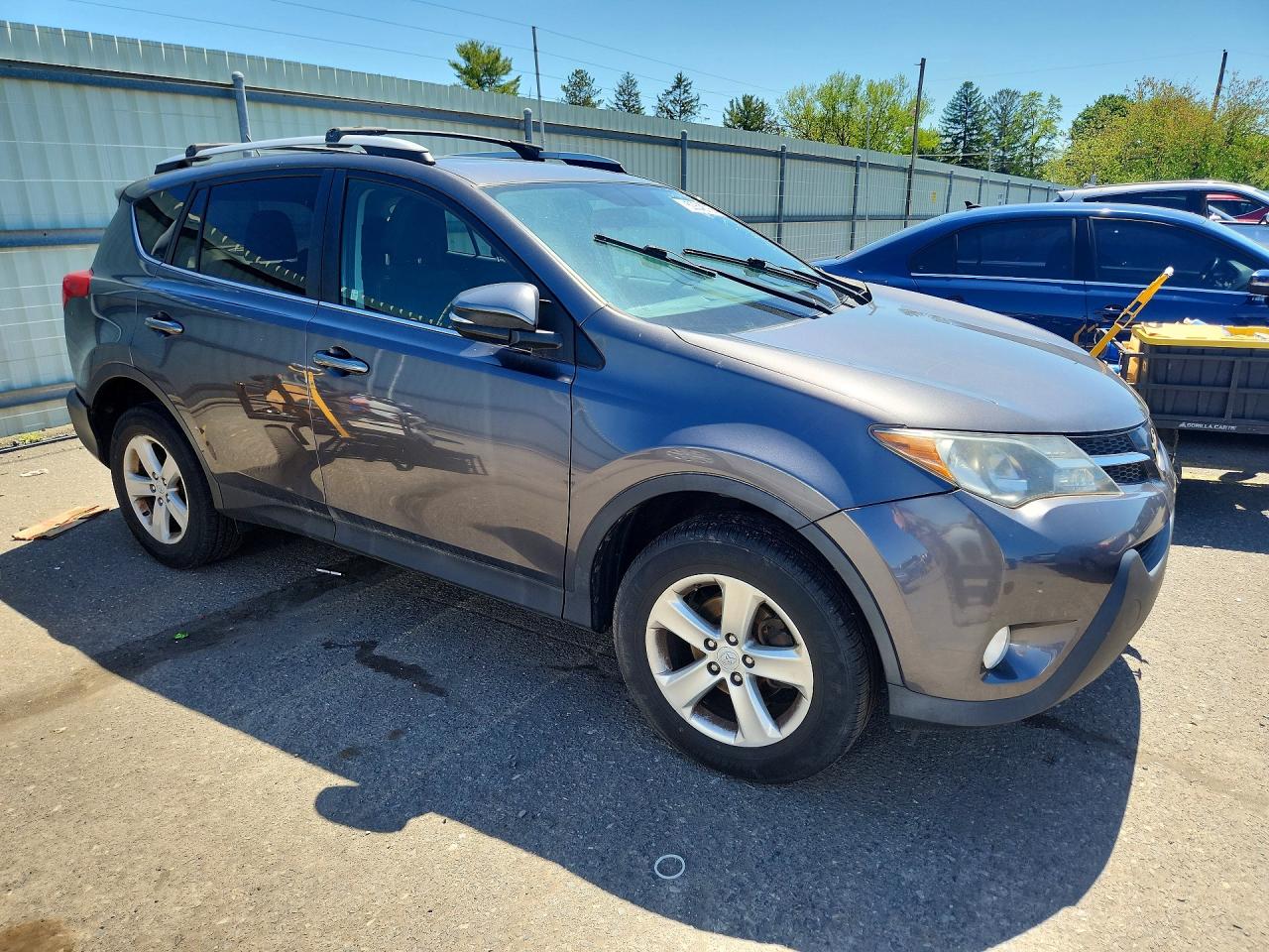 2013 TOYOTA RAV4 XLE photo 7