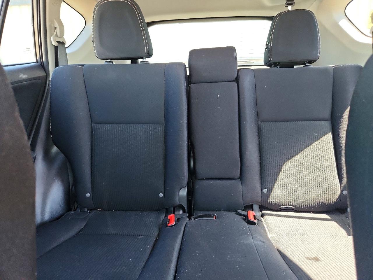 2013 TOYOTA RAV4 XLE photo 19