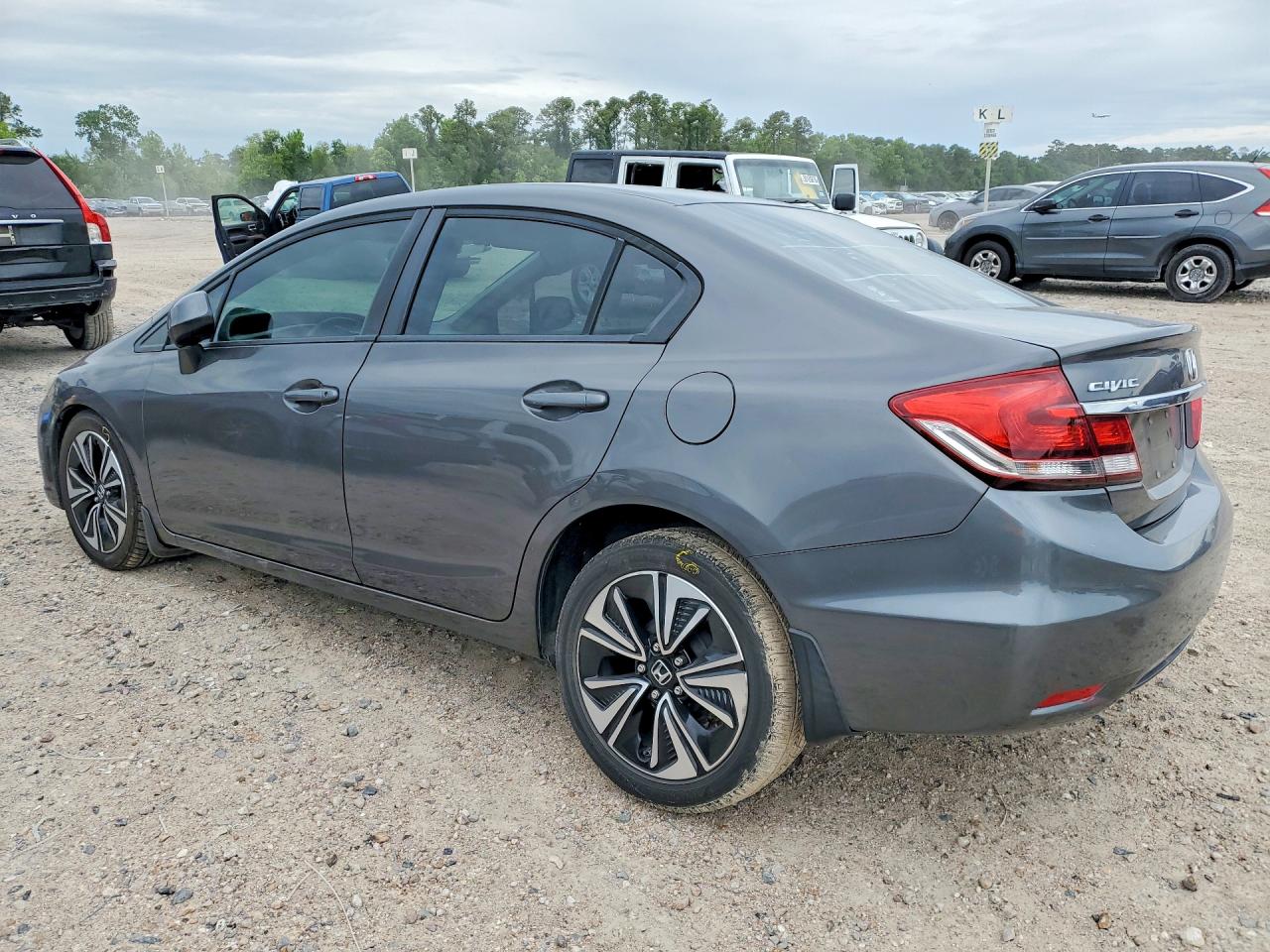 2013 HONDA CIVIC LX photo 4