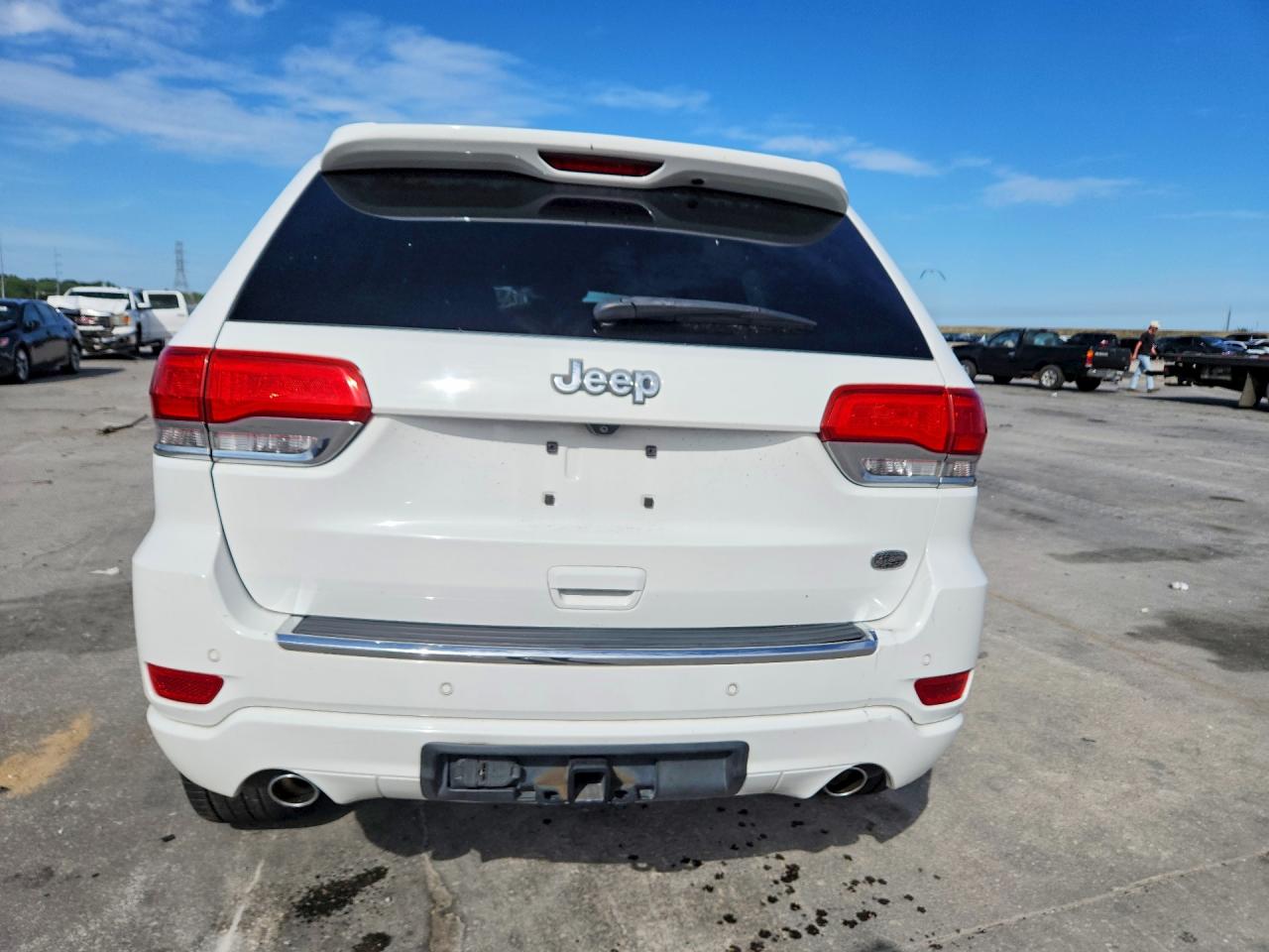 2015 JEEP GRAND CHEROKEE OVERLAND photo 16