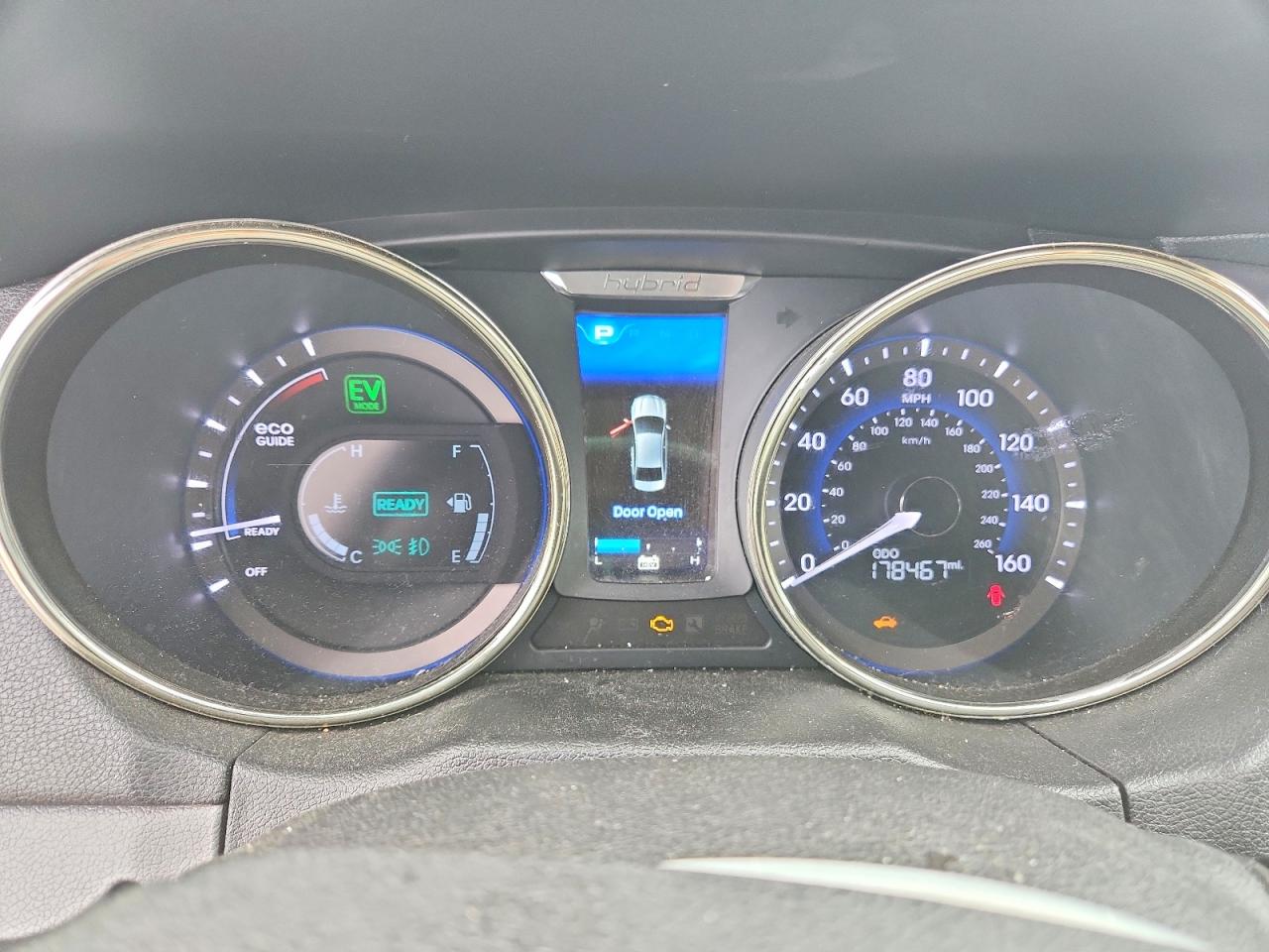 2012 HYUNDAI SONATA photo 25
