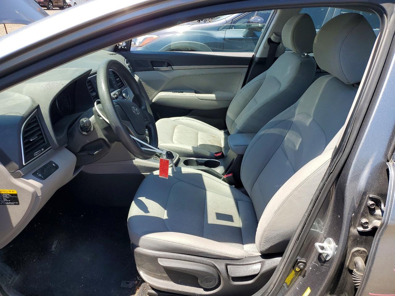 2017 HYUNDAI ELANTRA SE photo 7