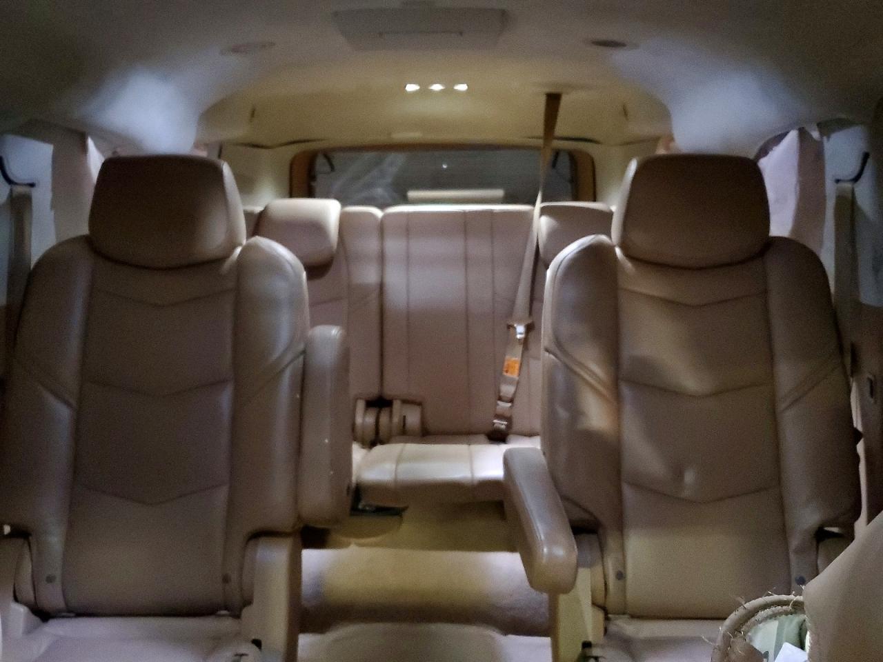 2016 CADILLAC ESCALADE ESV PLATINUM photo 28