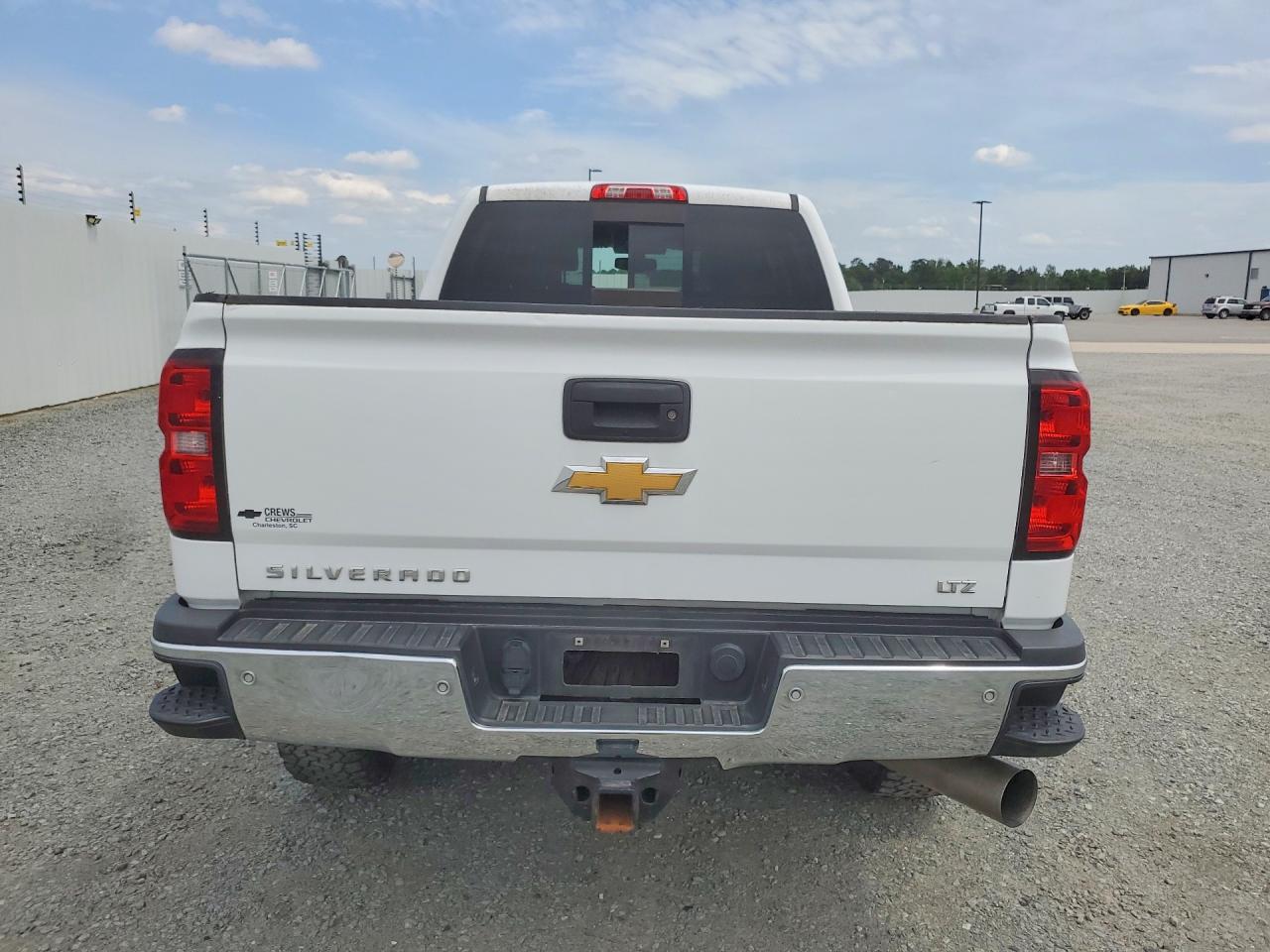 2015 CHEVROLET SILVERADO K2500 HEAVY DUTY LTZ photo 16