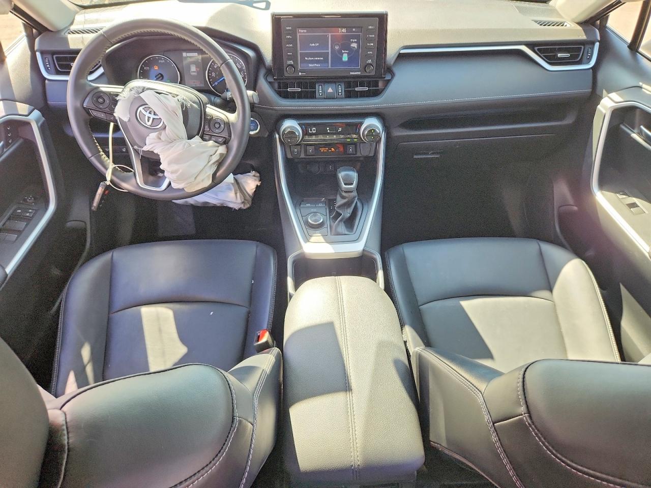 2022 TOYOTA RAV4 XLE PREMIUM photo 22