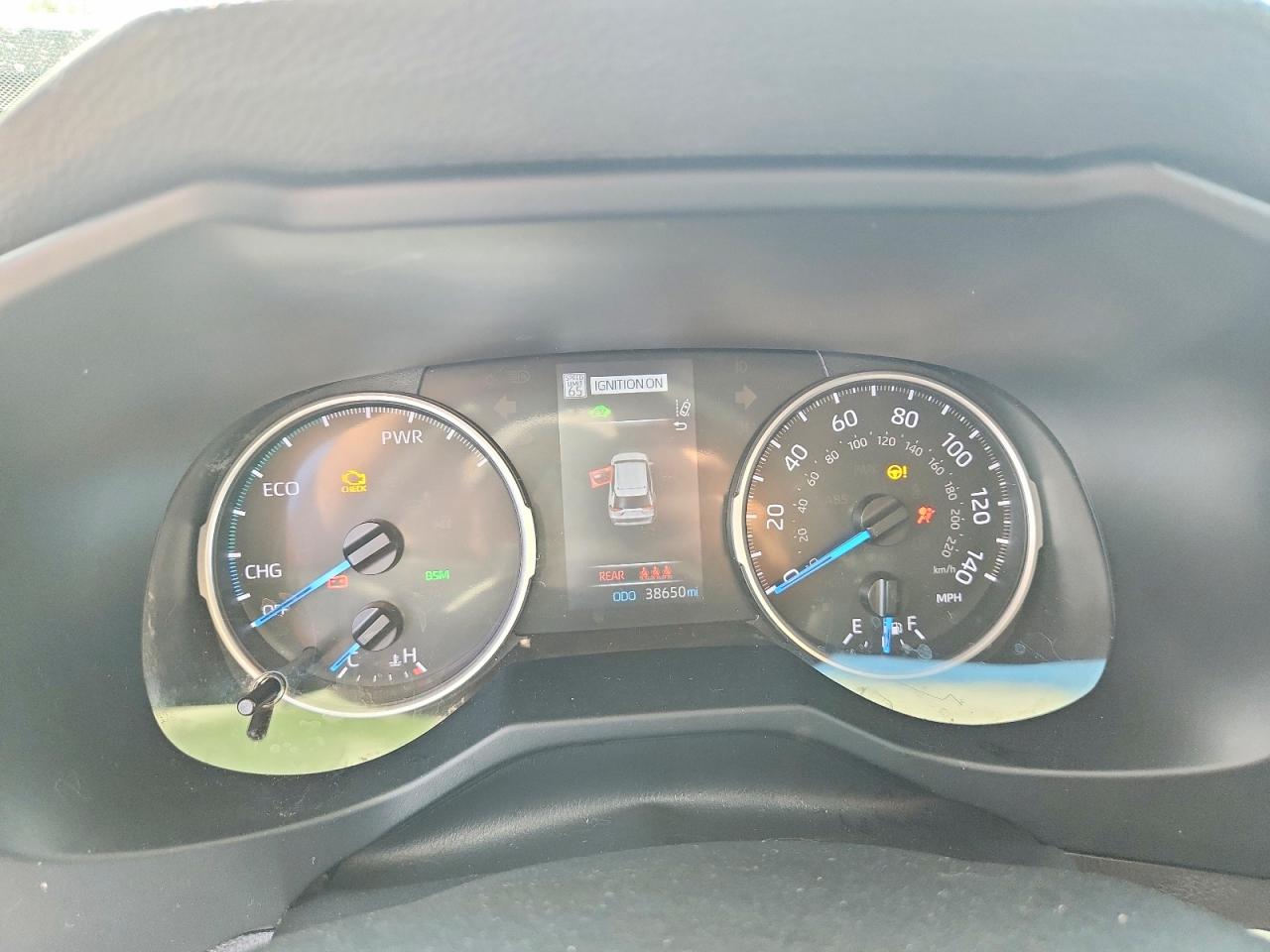 2022 TOYOTA RAV4 XLE PREMIUM photo 25