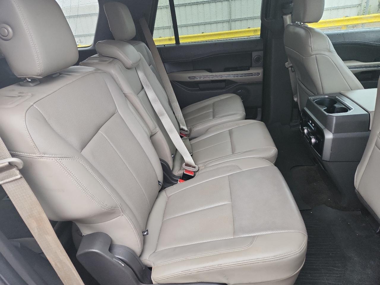 2018 FORD EXPEDITION XLT photo 21