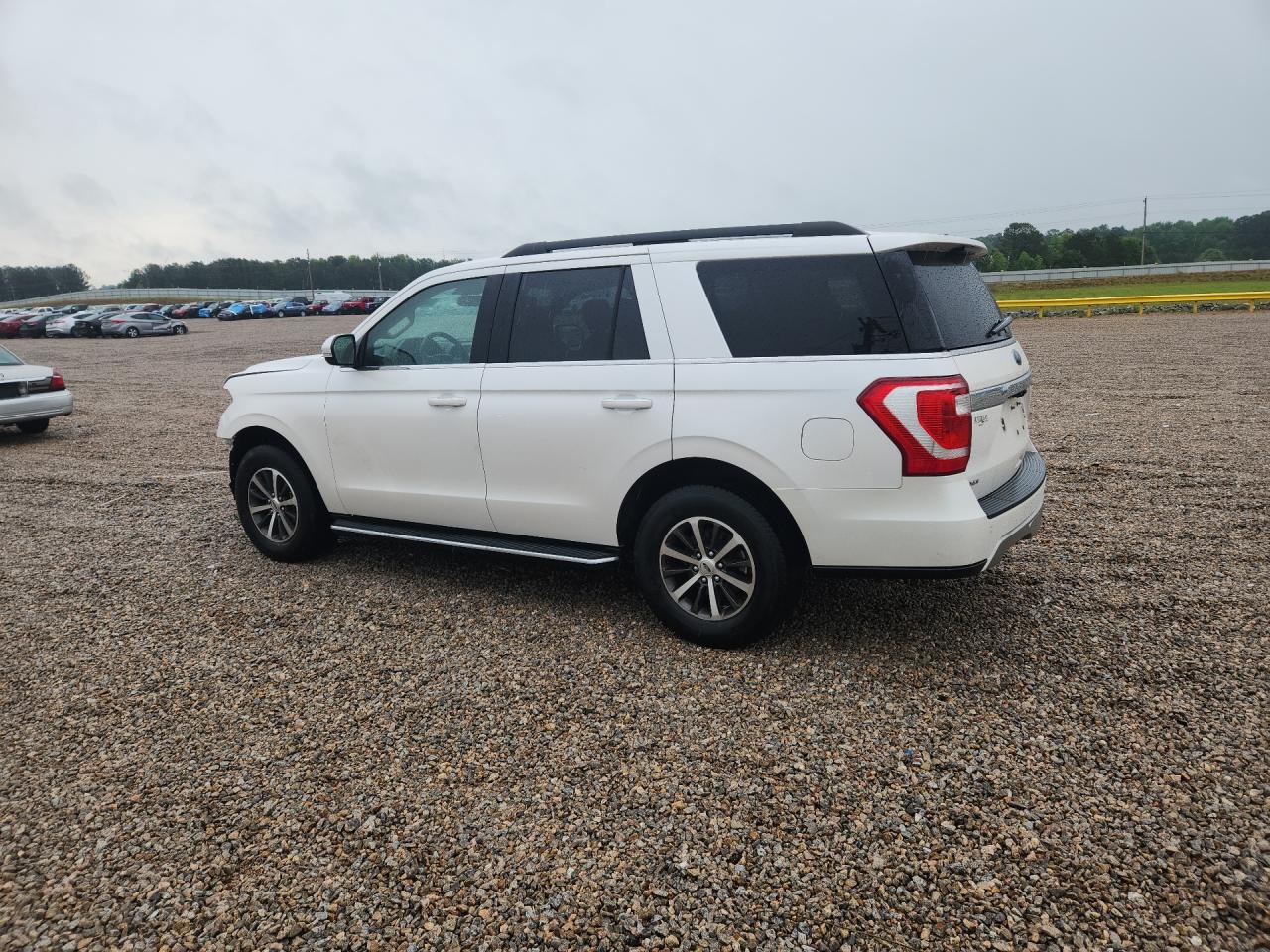 2018 FORD EXPEDITION XLT photo 3