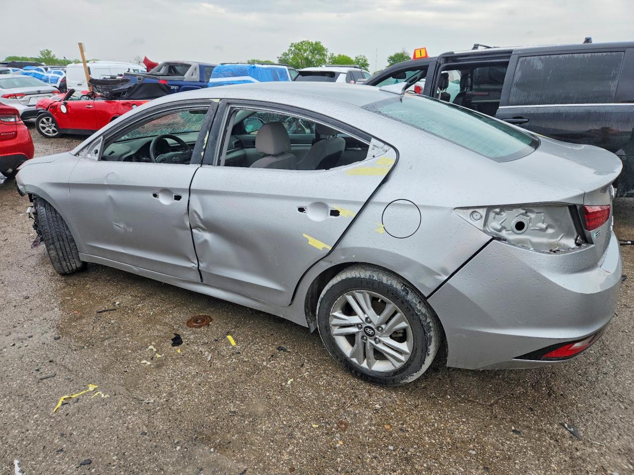 2020 HYUNDAI ELANTRA SEL photo 3