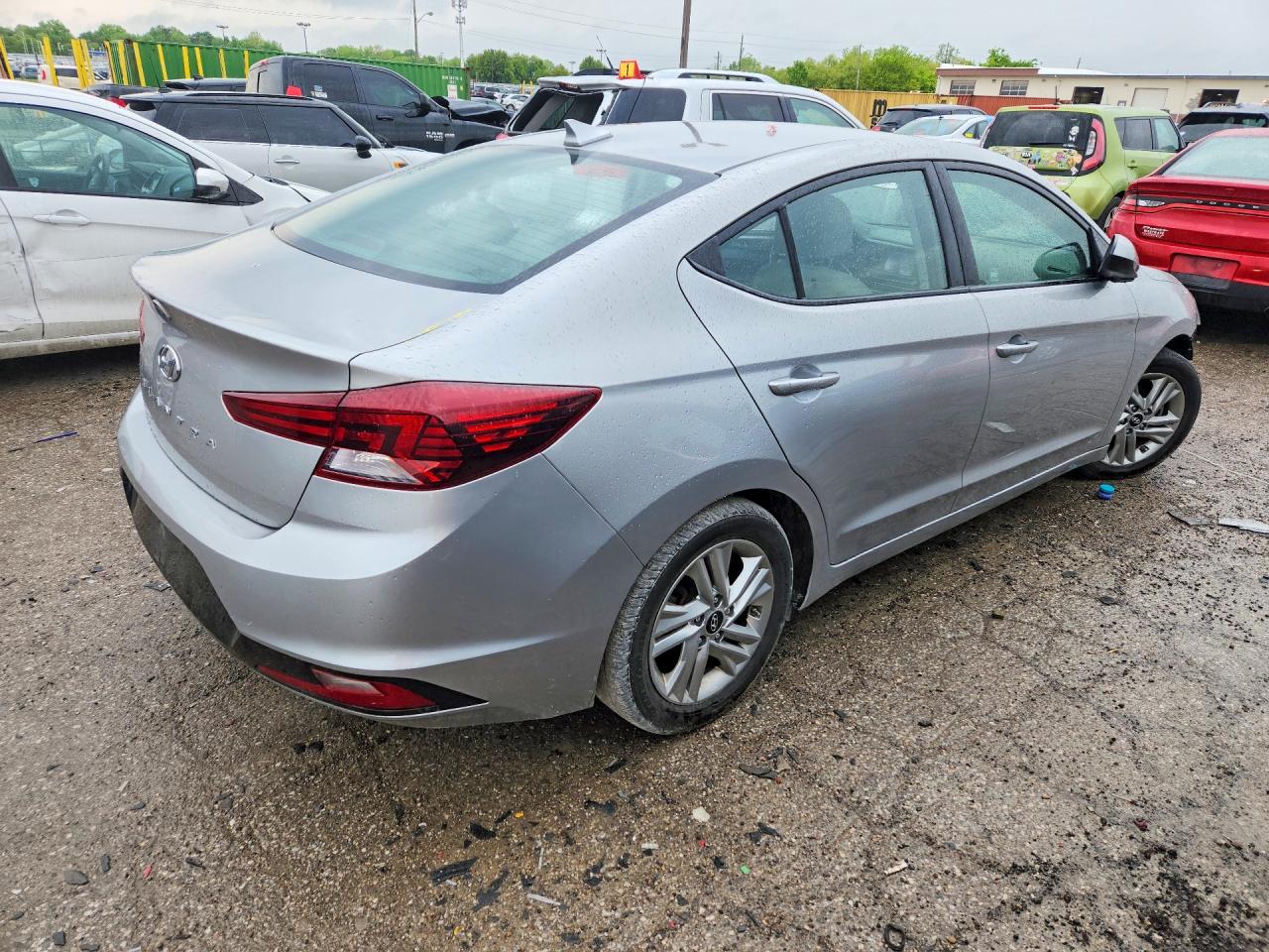 2020 HYUNDAI ELANTRA SEL photo 5