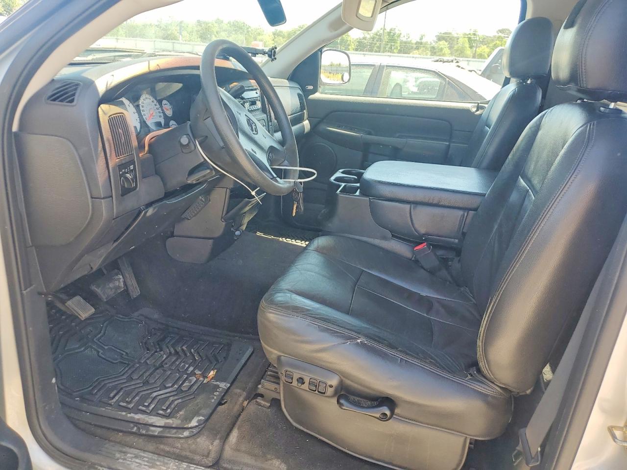 2003 DODGE RAM 1500 ST photo 13