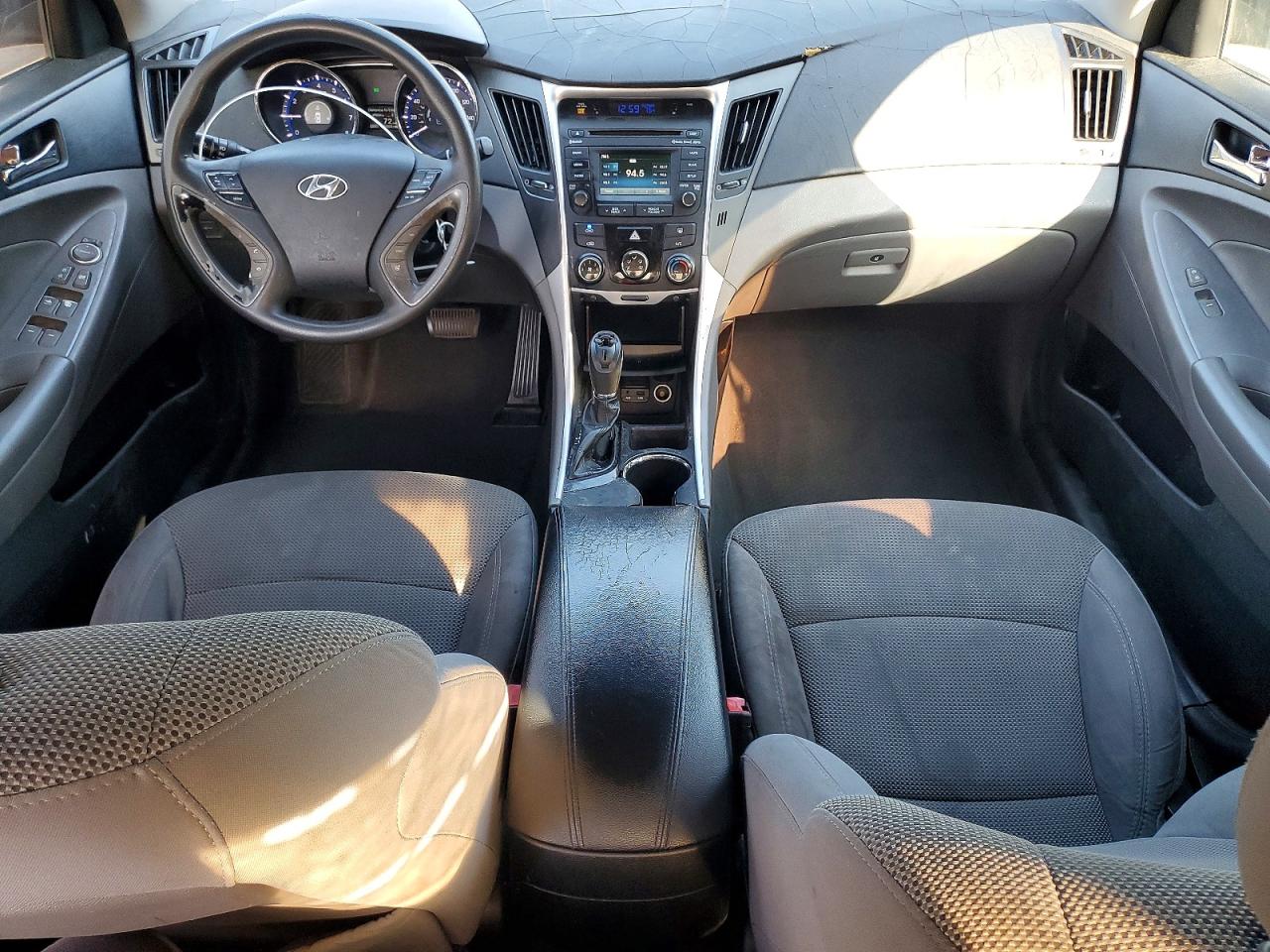 2014 HYUNDAI SONATA GLS photo 22