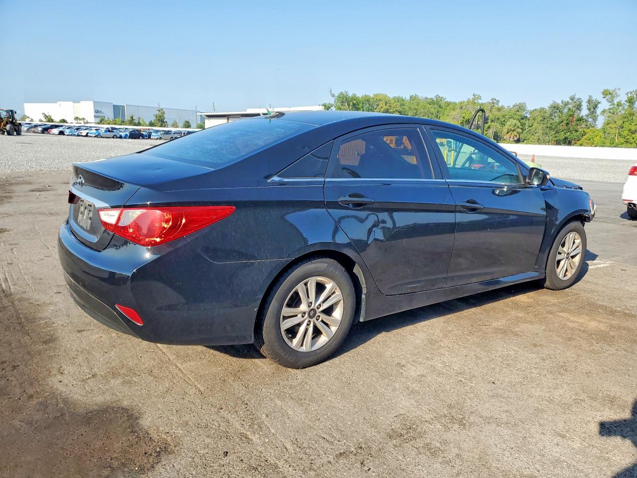 2014 HYUNDAI SONATA GLS photo 7