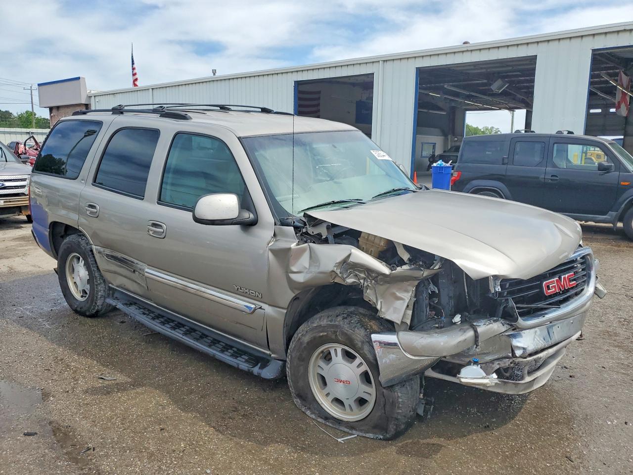 2002 GMC YUKON photo 7