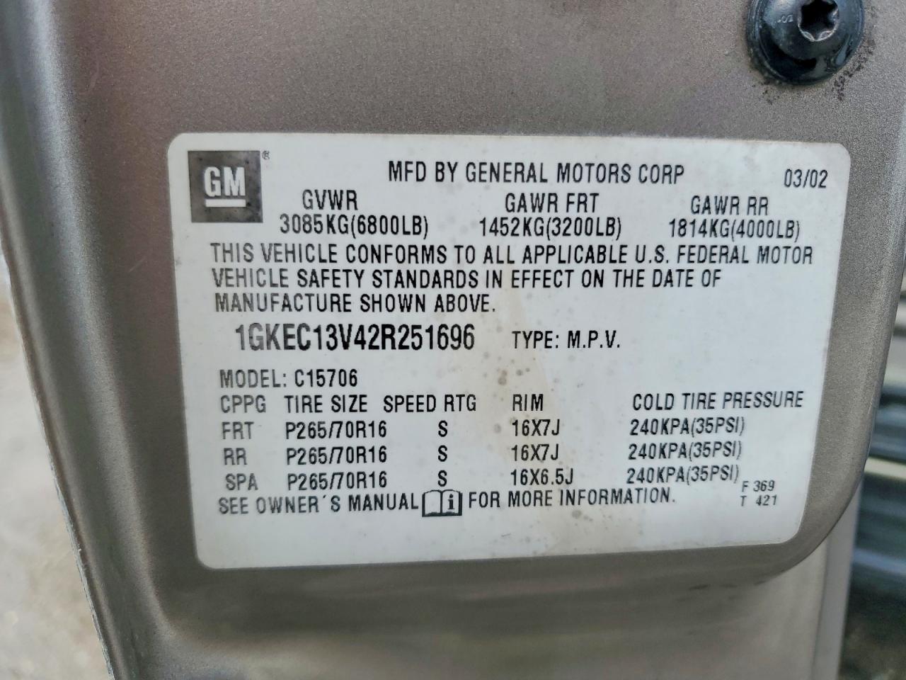 2002 GMC YUKON photo 25