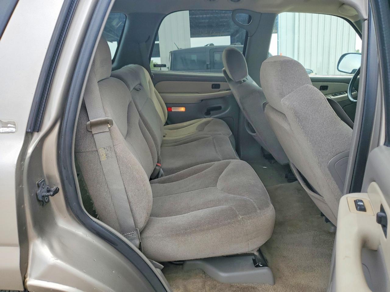 2002 GMC YUKON photo 21