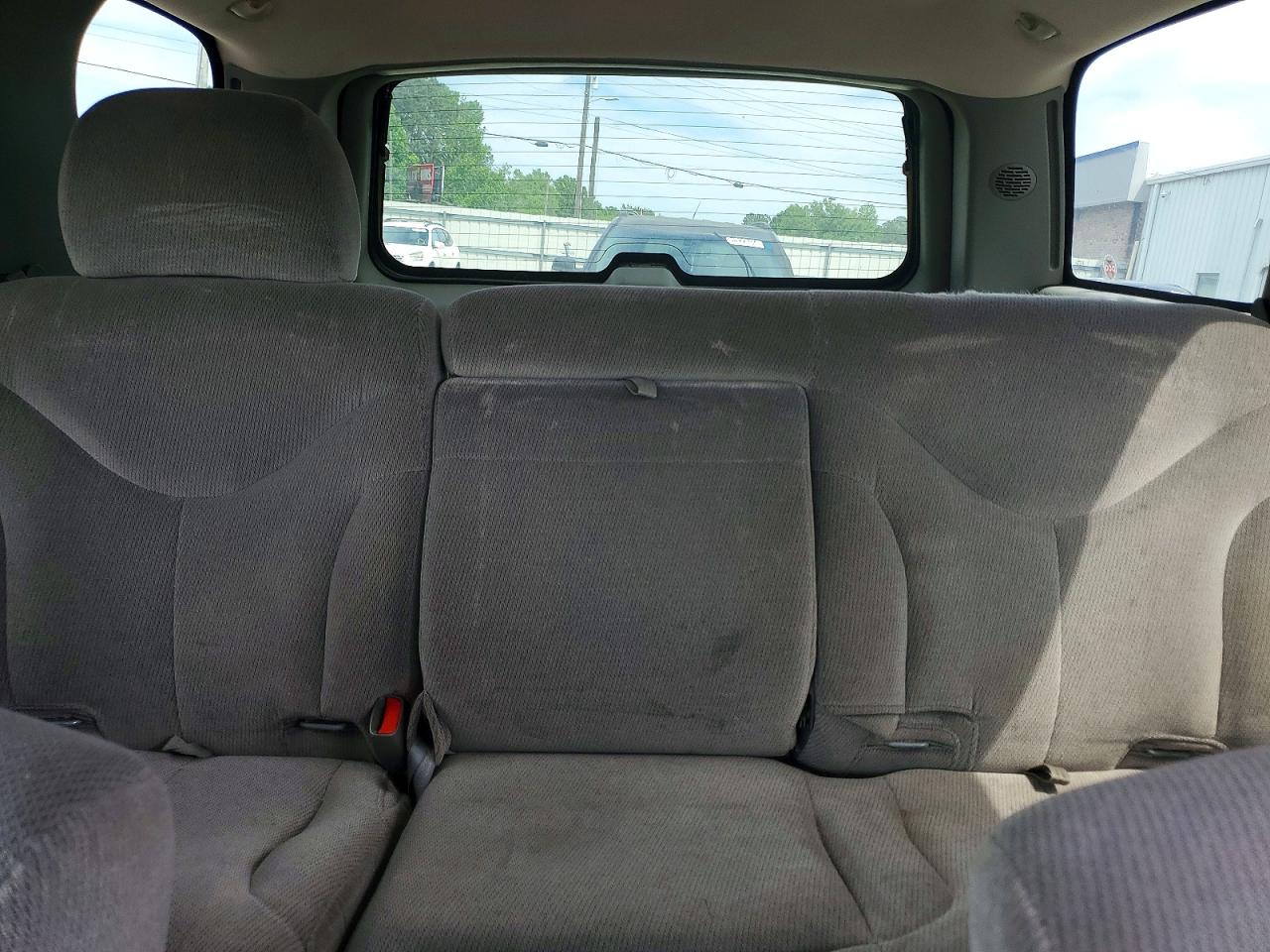 2002 GMC YUKON photo 19