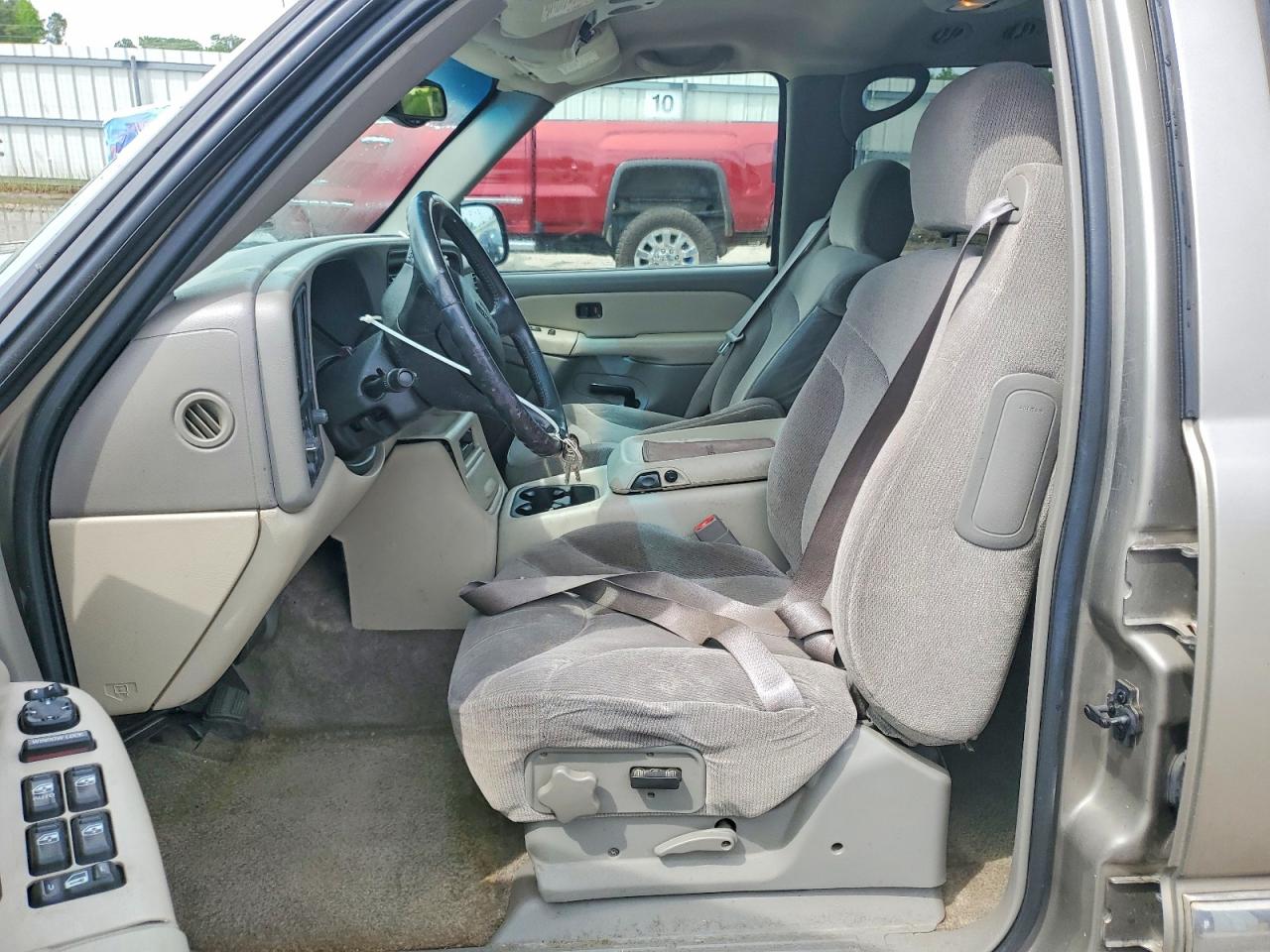 2002 GMC YUKON photo 13