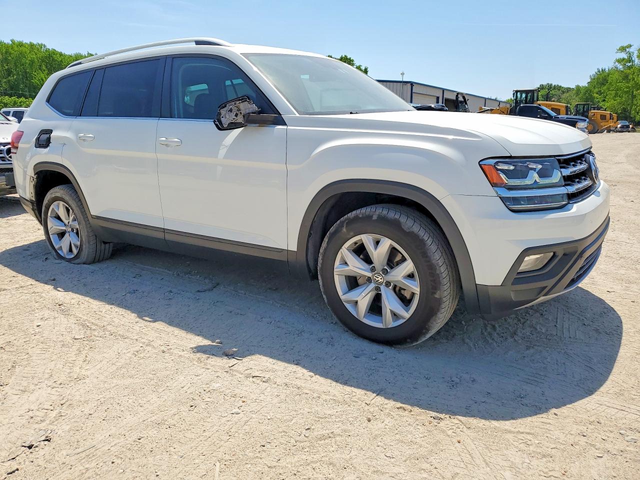 2018 VOLKSWAGEN ATLAS SE photo 4