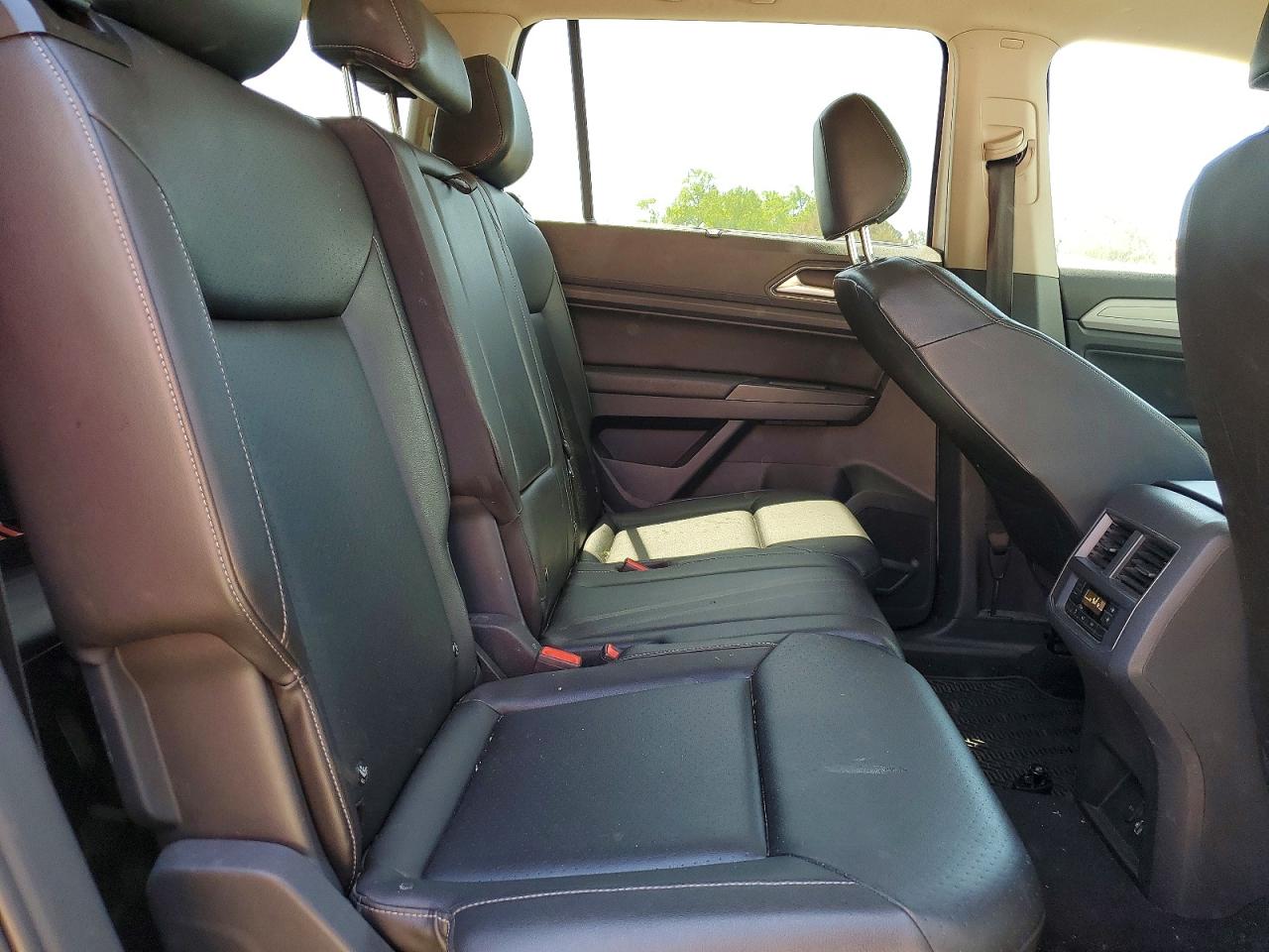 2018 VOLKSWAGEN ATLAS SE photo 11