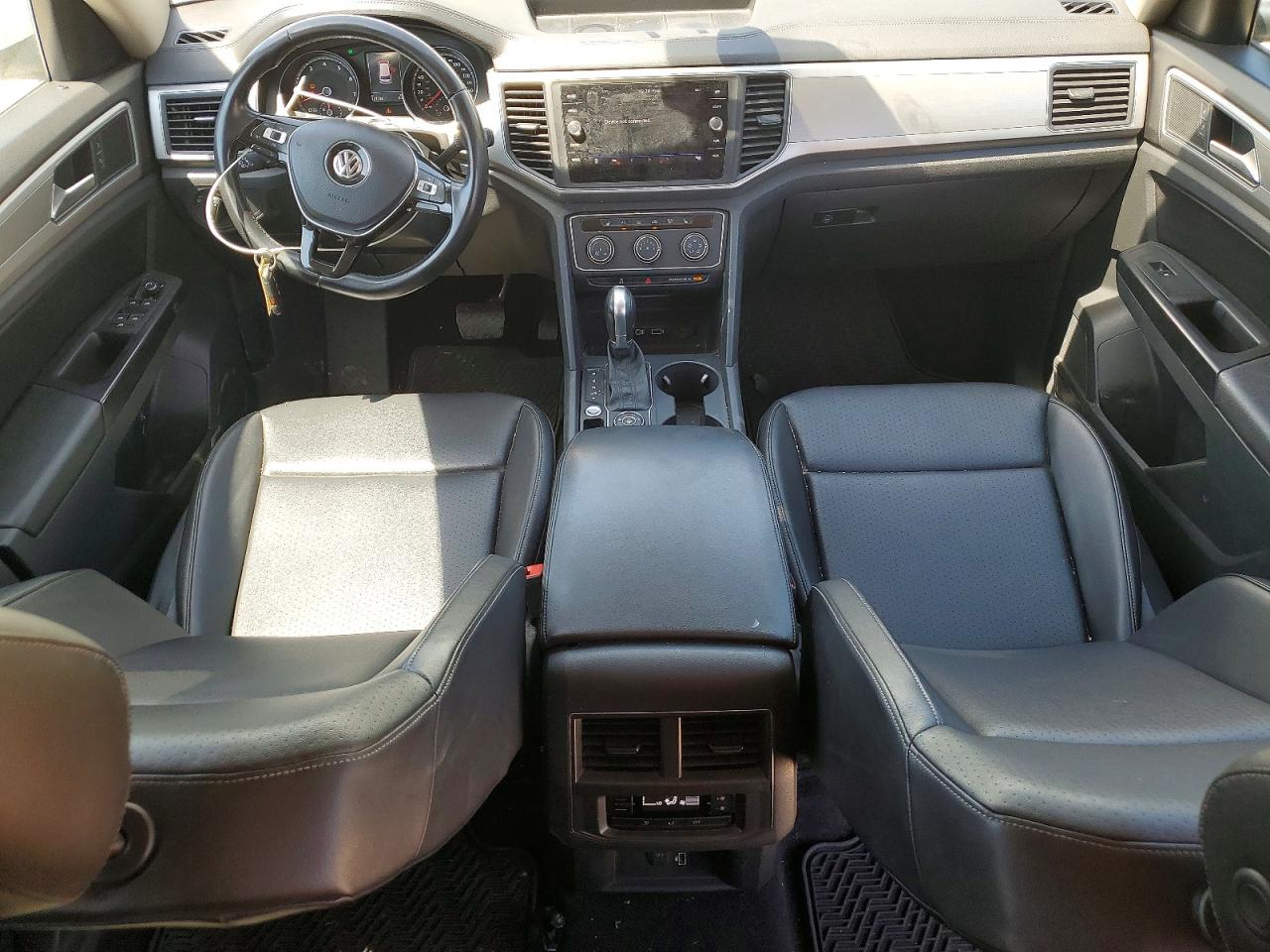 2018 VOLKSWAGEN ATLAS SE photo 8