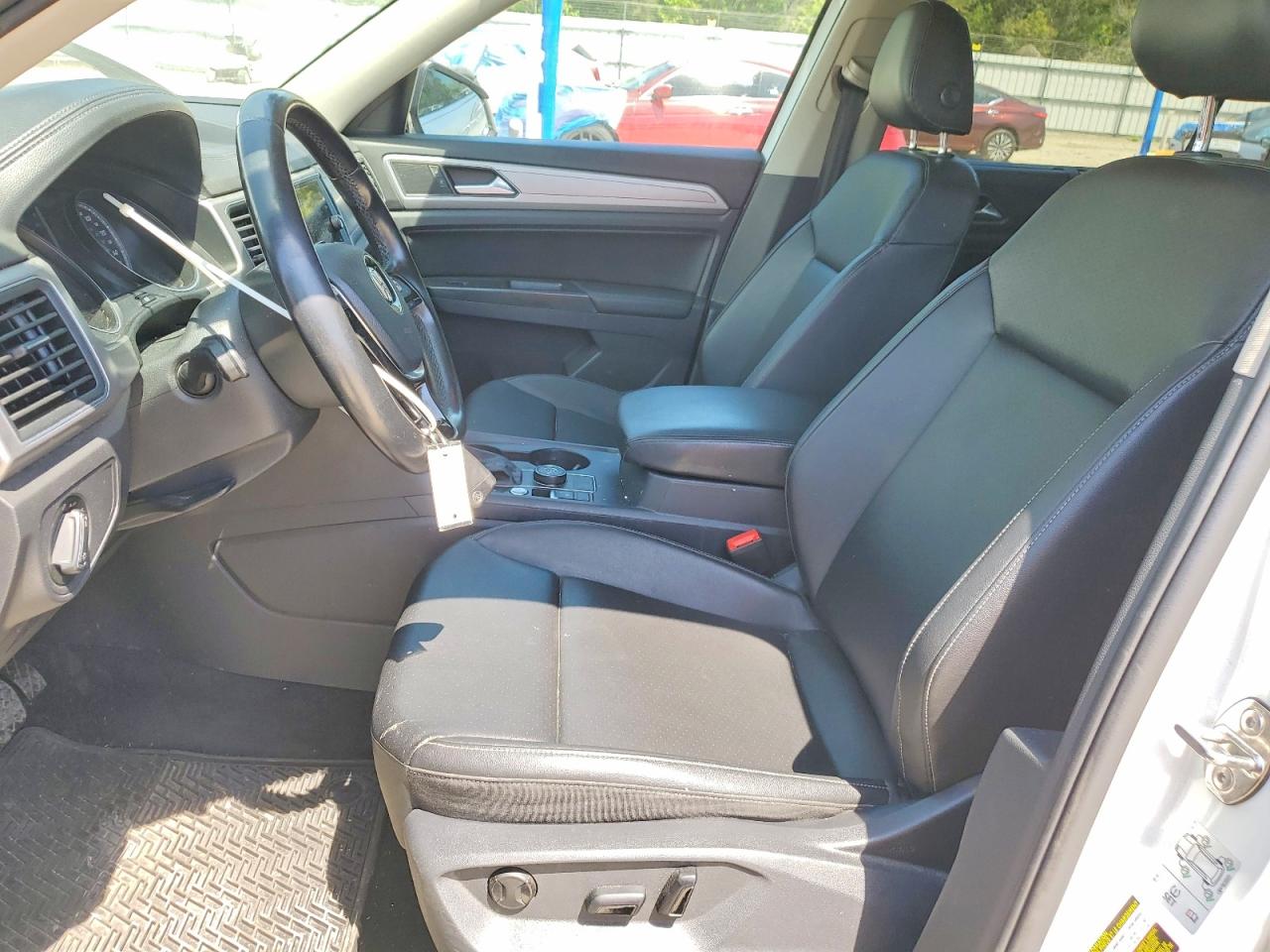 2018 VOLKSWAGEN ATLAS SE photo 7