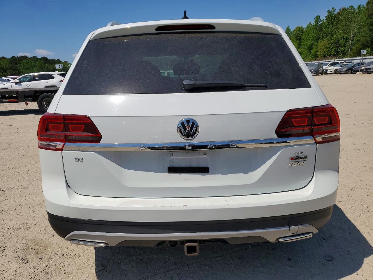 2018 VOLKSWAGEN ATLAS SE photo 6