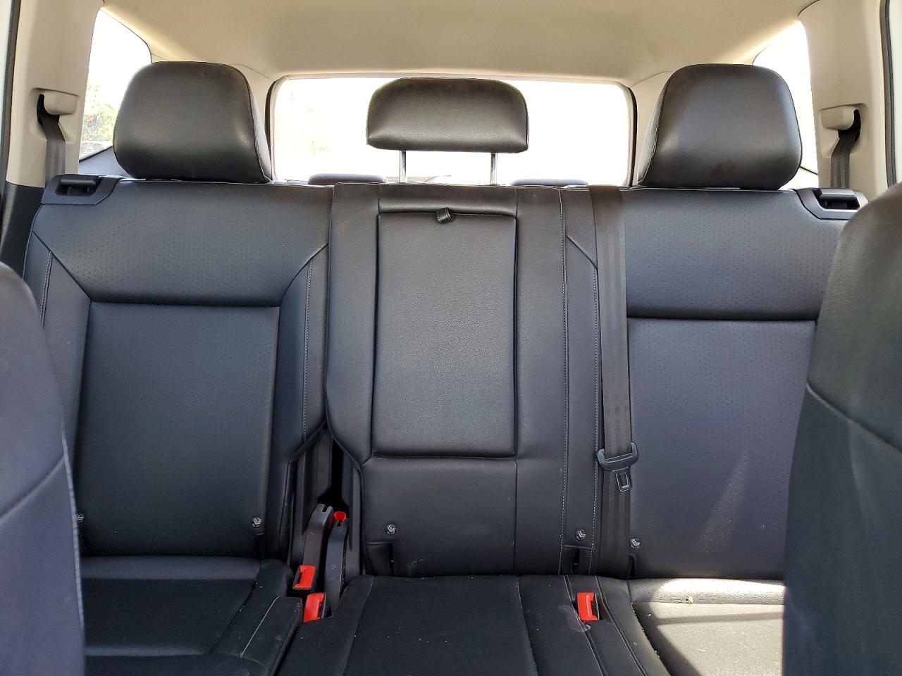 2018 VOLKSWAGEN ATLAS SE photo 10