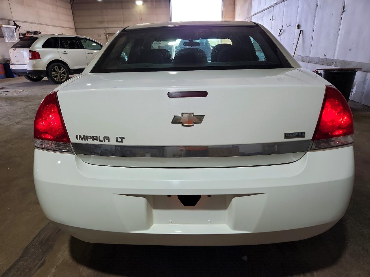 2011 CHEVROLET IMPALA LT photo 11